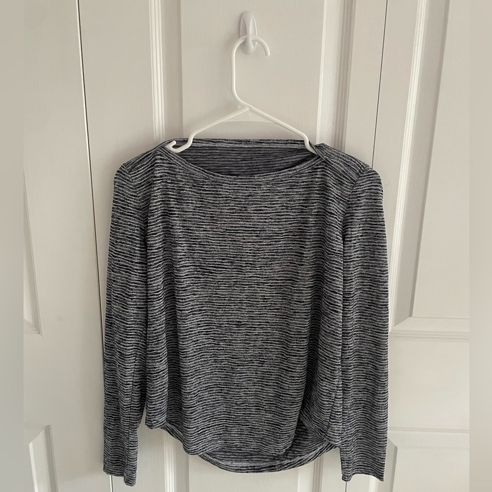 ATHLETA - Cutout breezy openback top - Size XS